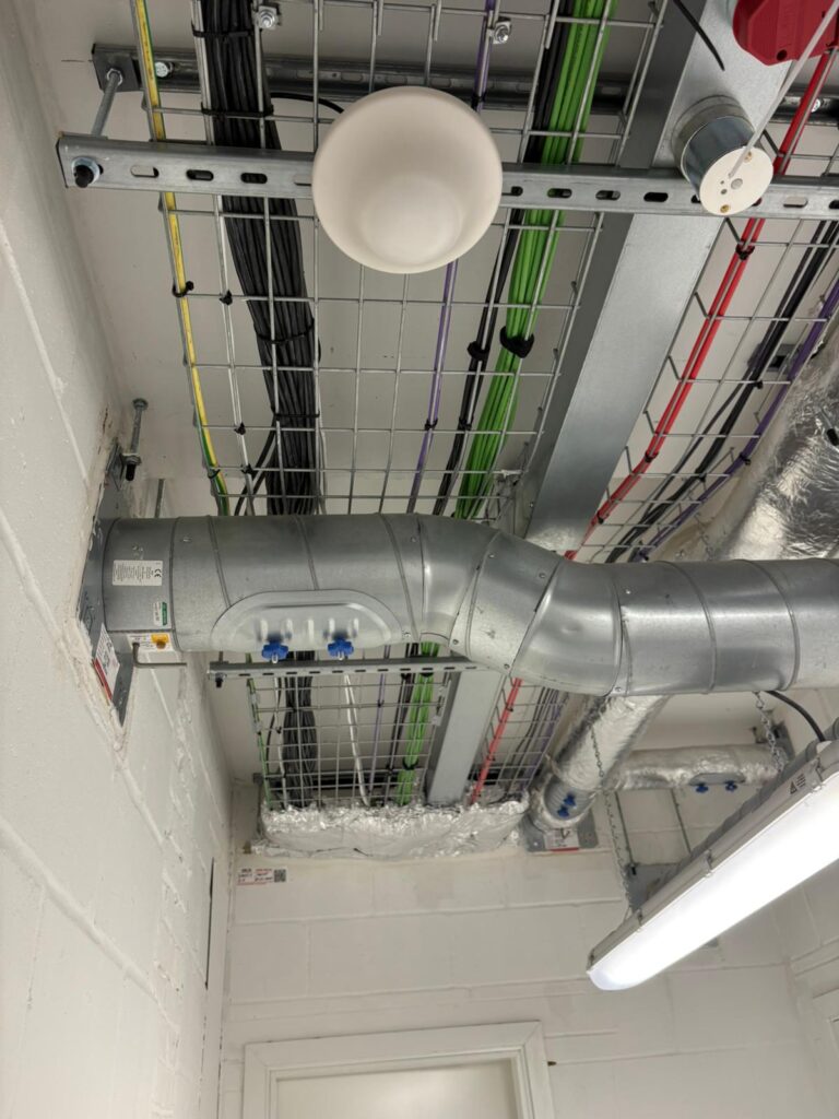 mobile signal boosters 8